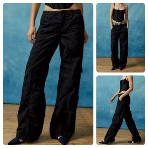 Urban Outfitters BDG Y2K Low-Rise Cargo Pants Size XS Black Elastic Waist Cotton